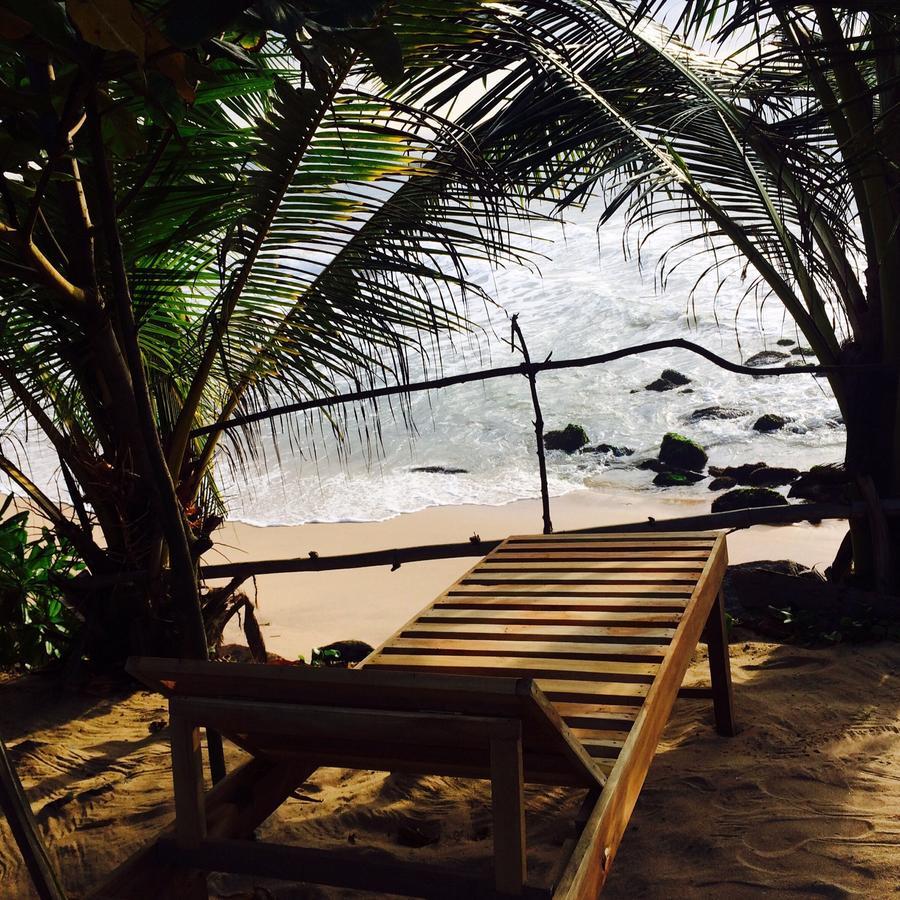 Sea Side Guest House Tangalle Exteriör bild